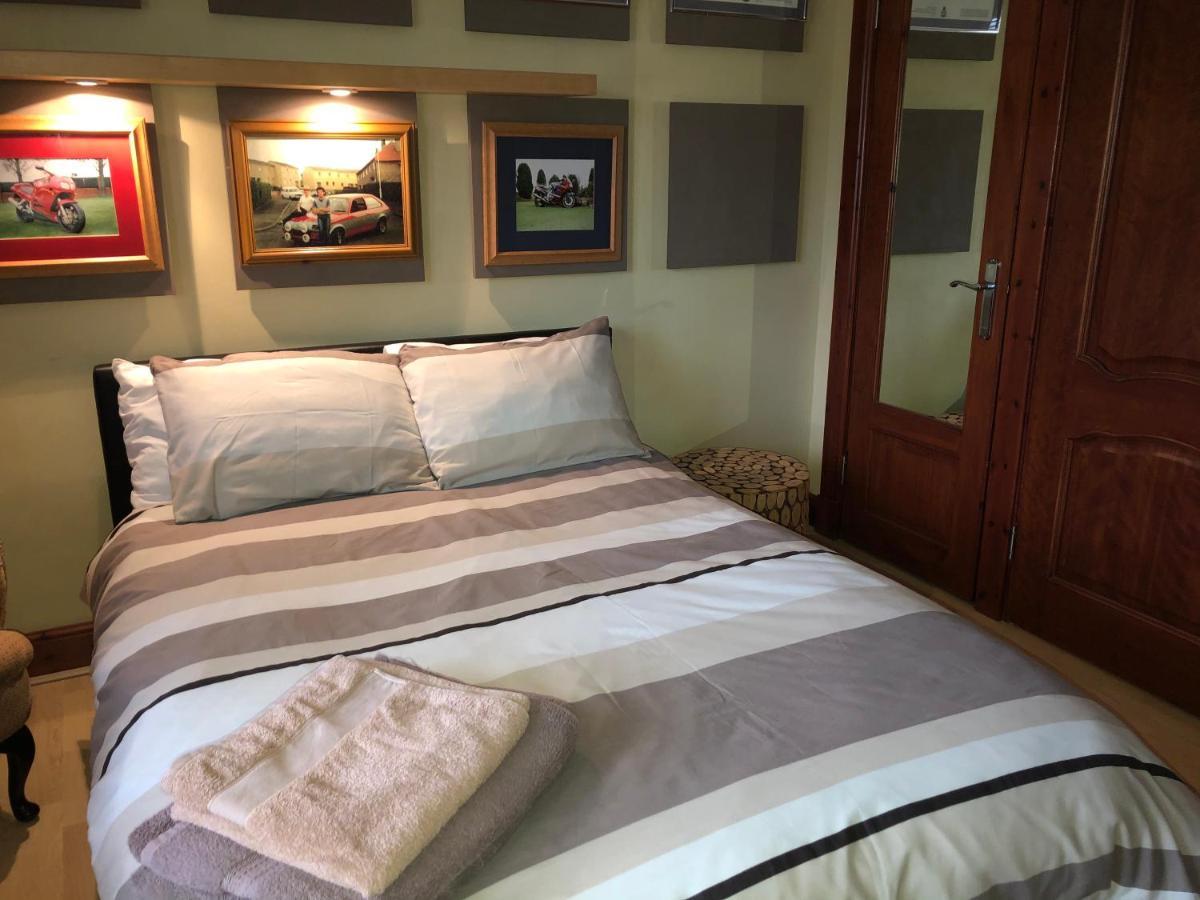 Tranquil Accommodation In A Great Location. Lanark Exteriér fotografie